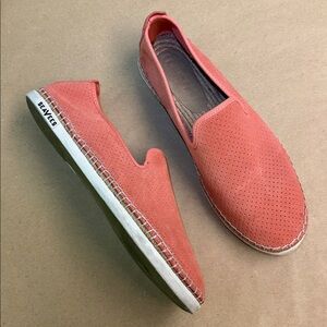 SeaVees Espadrille Coral Perforated Slip-Ons Sneakers, Women’s Shoes US Size 9.5